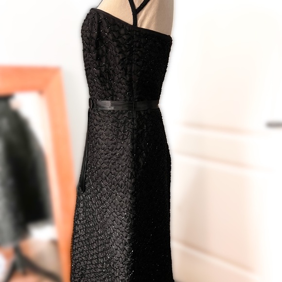 Gorgeous beaded strapless dress - Picture 3 of 9